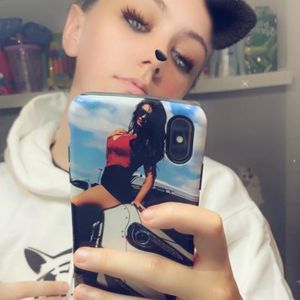 Meet your Posher, Crystal